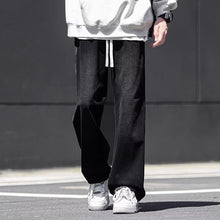 Straight-leg Relaxed-fit American-style Mens Jeans