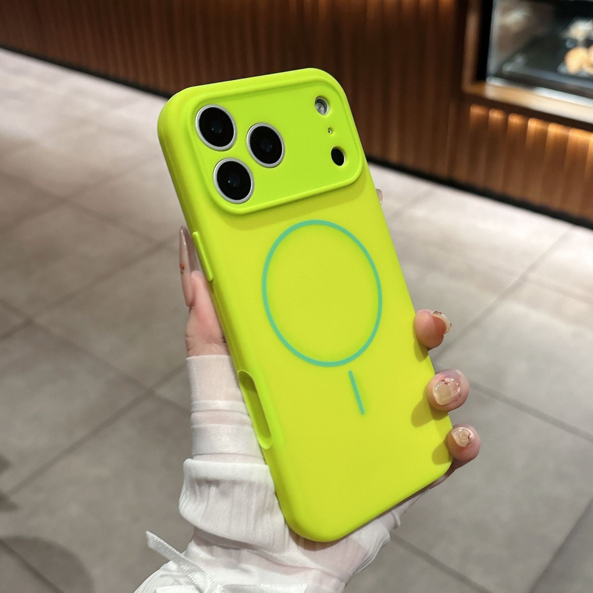 Applicable To 17 Fine Circle Magnetic Phone Case Liquid Silicone