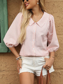 Womens Sweet Doll Shirt With A Notch Lapel And Puff Sleeves